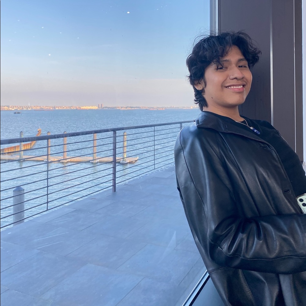 Meet your Posher, Johnnie